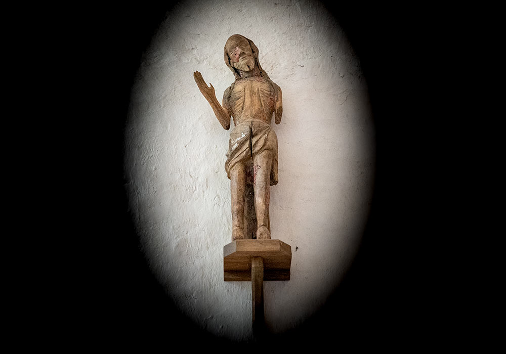 Norrlanda kyrka: Kristus-skulptur fra 1400-tallet.