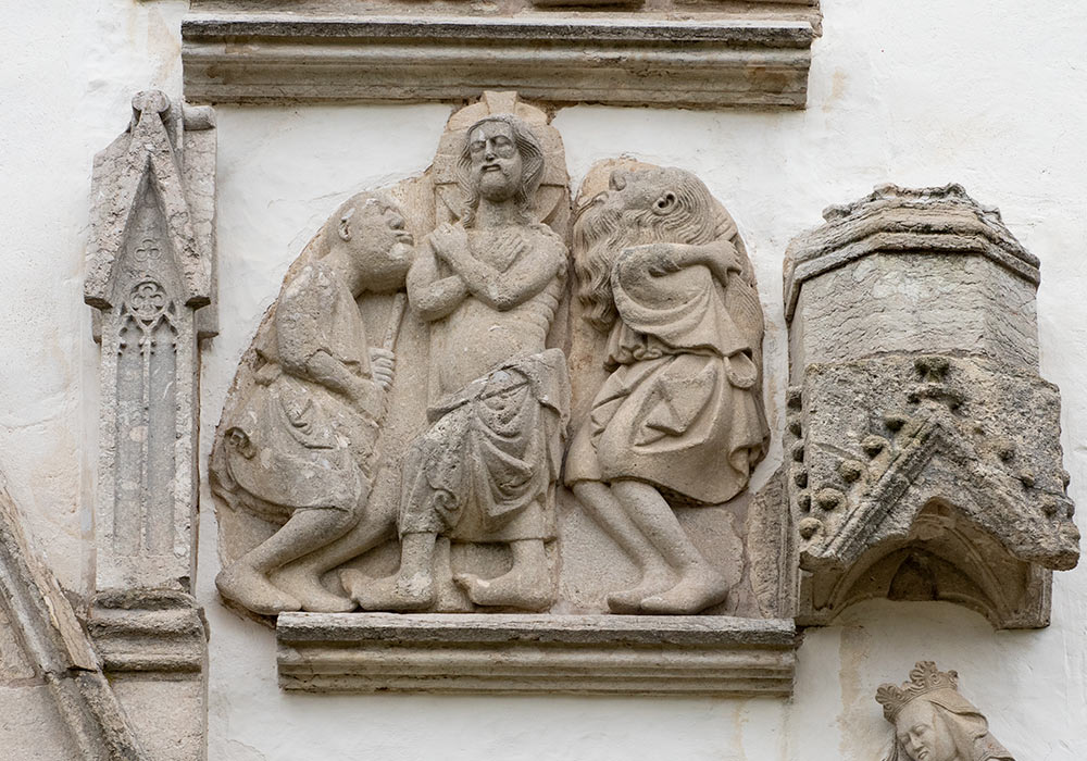Kristus bespottes: Relieffer Stånga kyrka, Gotland